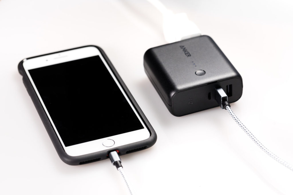 Iphoneやipad アンドロイド スマホの急速充電する方法とメリットとデメリット Iphone6 7 8 X Xs エクスペリア対応